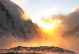 Dnes jsou 59. narozeniny prvovýstupu na Everest + VIDEO