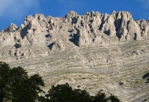 Který známý vrchol poznáváte na fotografii?