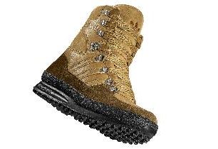 První trekovou botu pomohl adidasu vyvinout Reinhold Messner