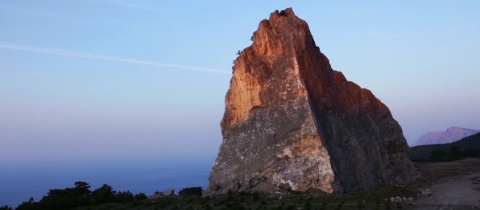 Free sólo s třešničkou v podobě base jumpu + VIDEO