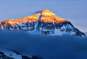 Další informace, které osvětlují sobotní bitku na Everestu