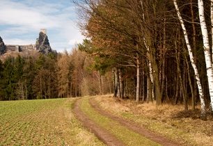 Na Trosky: výlet k nejznámější zřícenině Čech