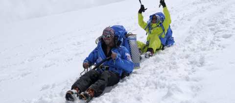 Neviditelná hora: výstup na Elbrus beze zraku