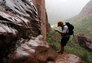 Jak to vypadá, když váš při canyoningu zastihne povodeň? + VIDEO