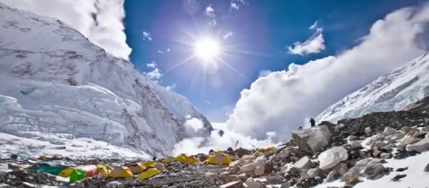 Bude k výstupu na Everest zapotřebí šesti tisícová maturita?