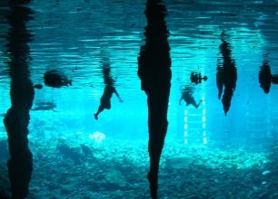 S Lubošem Lněničkou o jeskynním potápění v Česku i Mexiku