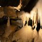 Severomoravské jeskyně Na Pomezí lákají na bělostnou krápníkovou výzdobu