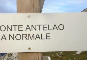 Dolomitská pyramida Antelao není ani pro turisty zadarmo