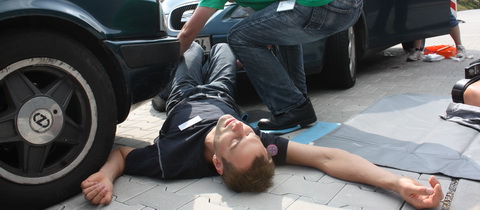 Mýtus o první pomoci — První pomoc se dá naučit v sedě