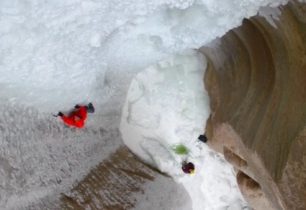 Kde najít led uprostřed pouště? V Utahu!