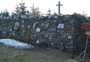 Mohyla Ivančena v Moravskoslezských Beskydech