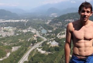 Alex Honnold: "Jednou za rok musíte udělat něco hloupého". Třeba vysólovat 290 délek za 16 hodin