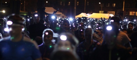 Světlušky si zítra posvítí na cestu trochu nepovoleným způsobem