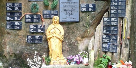 Skalní kaple v Adršpachu