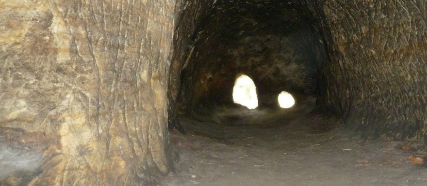 Jeskyně Kamenný úl