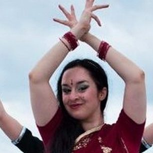 SO 14:00 - 15:00 (sál kreativních workshopů) Vendulka Pánková: Bollywoodský tanec