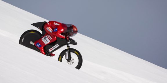 5 nejšílenějších sjezdů z kopce, které sami nikdy nezkusíte. Nebo ano?