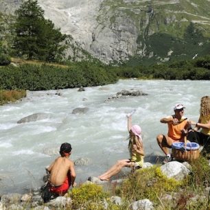 Oberalp pass - Furka pass. Trek k pramenům čtyř řek