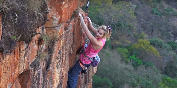 VIDEO: Horolezkyně Sasha DiGiulian poprvé v Yosemitech