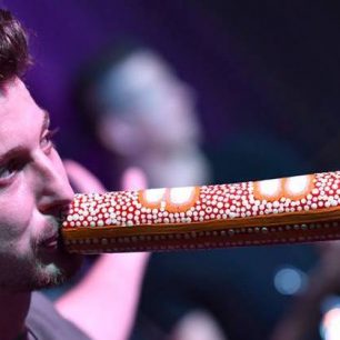 Ondřej Glogar: Didgeridoo hand pan music (Sál kreativních workshopů, SO 17:00 - 18:30)