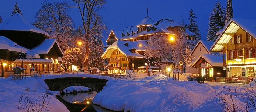 Kandersteg: po lyžování si zalezete v ledu