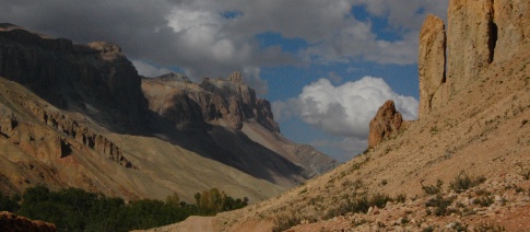SO 12:00 - 13:00 (cestovatelský sál) Lucie Drbohlavová: Proměny Hedvábné stezky. Jak se změnil sen cestovatelů