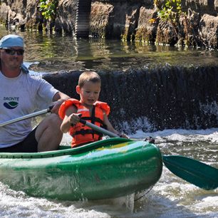 Po Ohři krajem bolševníků: pohodový vodácký výlet z Kynšperka do Lokte