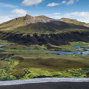 Jan Sucharda: Island 111 NEJ (Sál filmů a setkávání, SO 13:00 - 14:30)