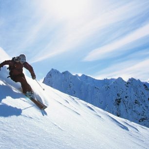Plánujete zimní dovolenou? Pořádnou lyžovačku si užijete v Rakousku i v Itálii