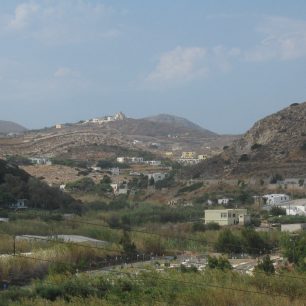 Krajina na ostrově Syros (foto: B. Rambousková)