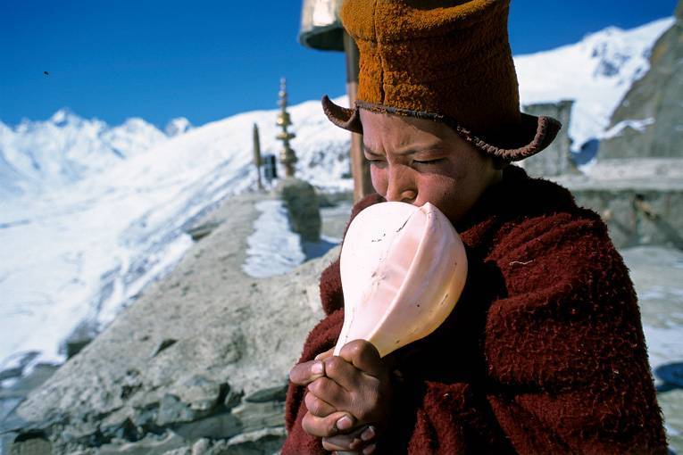 Jen občas zlehka kloužeme po ledu průsvitném jak sklo