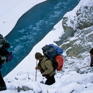 Jen občas zlehka kloužeme po ledu průsvitném jak sklo