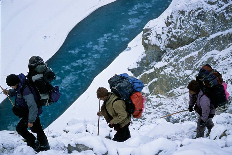 Jen občas zlehka kloužeme po ledu průsvitném jak sklo