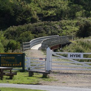 dojezd do vesničky Hyde, Nový Zéland