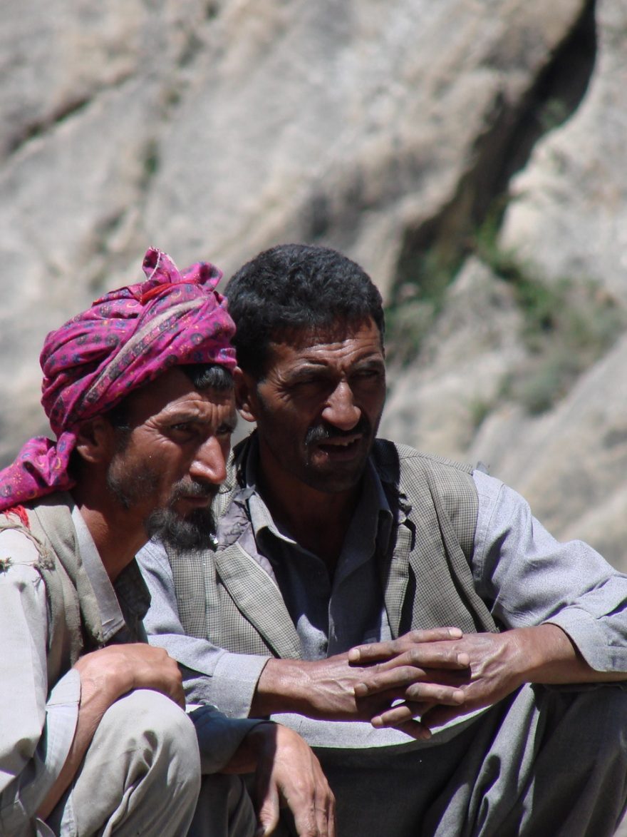 Hele, co myslíš, projede to auto?, Pákistán