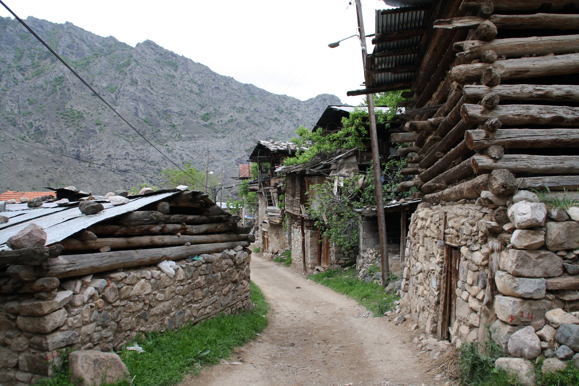 Vesnička na cestě do Yusufeli, Turecko
