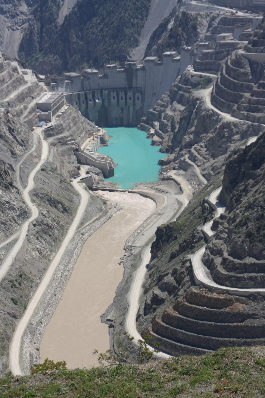 Přehrada nad Artvinem, Turecko