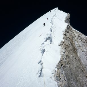 Pod vrcholem Shivlingu