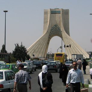 Památník v Teheránu