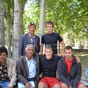 Jirgatol,strážce parku a jeho pomocníci