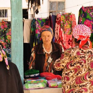 Na trhu, Iškašim, Tádžikistán