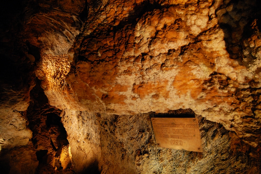 Zbrašovské aragonitové jeskyně2