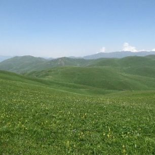 Arménie, Aregunský hřeben, pohled z hřebenu