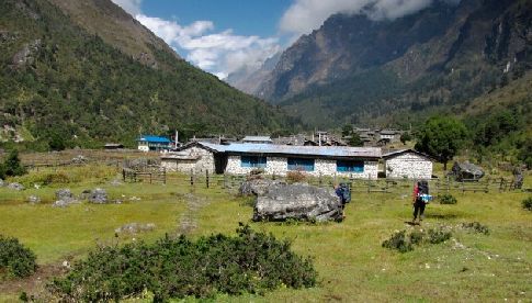 Nepál, Kangchenjunga, vesnice na treku