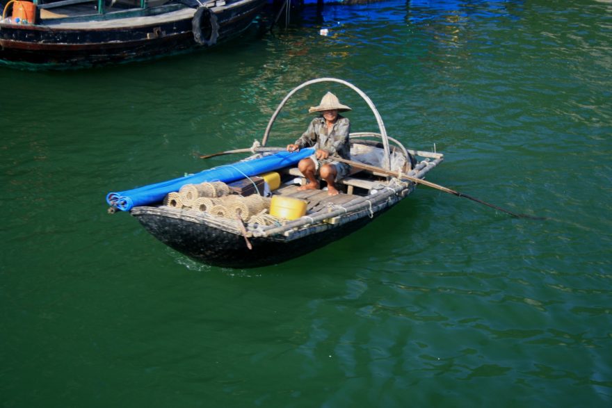 Nejpohodlnější je na DWS rozhodně bambusová loďka