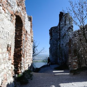 Zřícenina hradu Děvičky