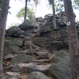 schody k vyhlídce Devíti skal