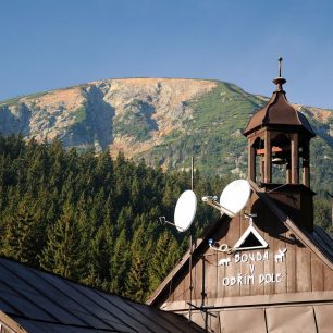 Pohled na Studniční horu z Obřího údolí
