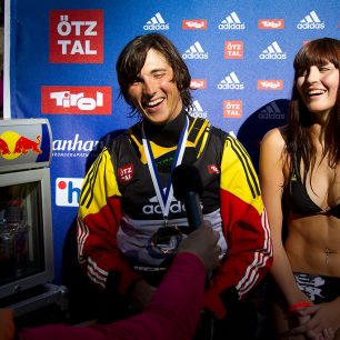 Trojnásobný vítěz Sam Sutton