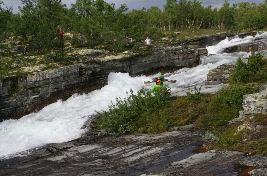 Na rozjezd si dáváme řeku Austbygdåi